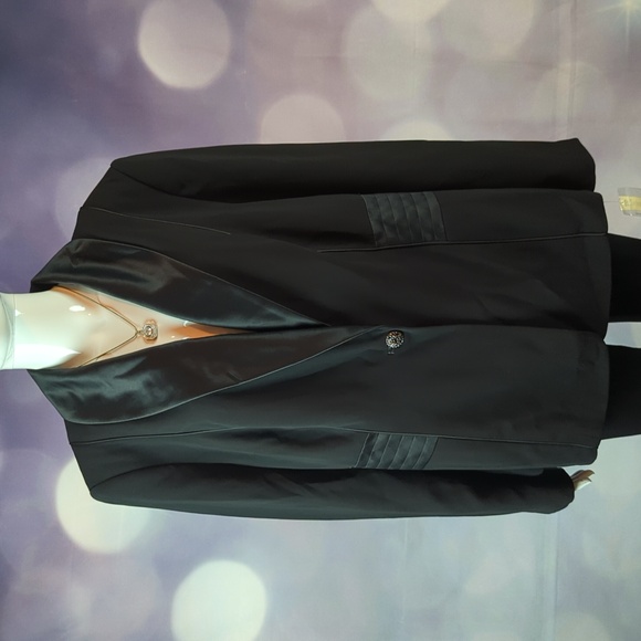 NWT!! Amanda Smith sz 20W Tuxedo Style Women's Suit Jacket with Jewelled Buttons - Picture 1 of 7